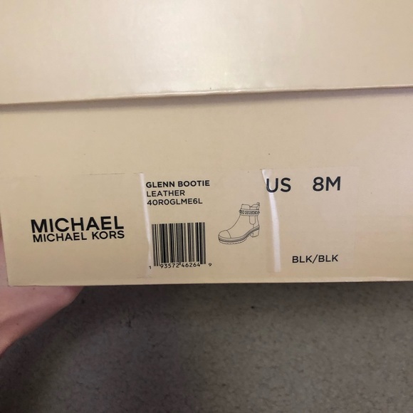 Michael Kors black leather boots - Picture 4 of 4